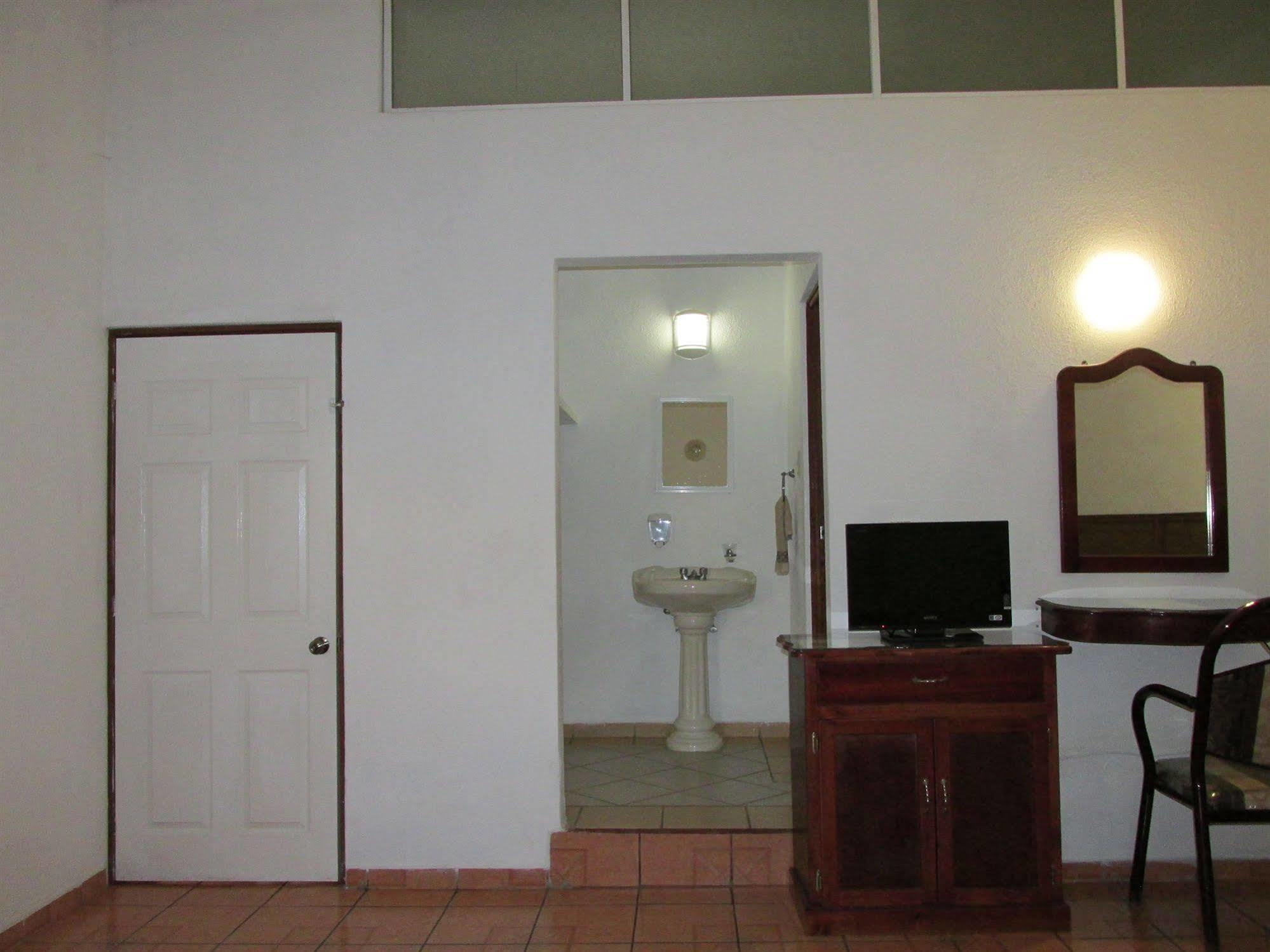 Hotel Albatros Manzanillo Zewnętrze zdjęcie